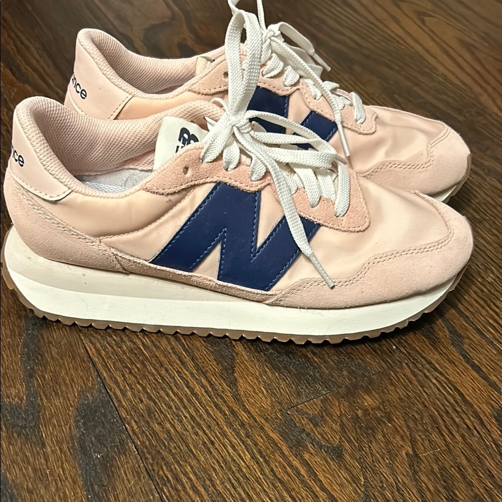 New Balance 237 Women's Pink and Blue Sneakers size 9.5